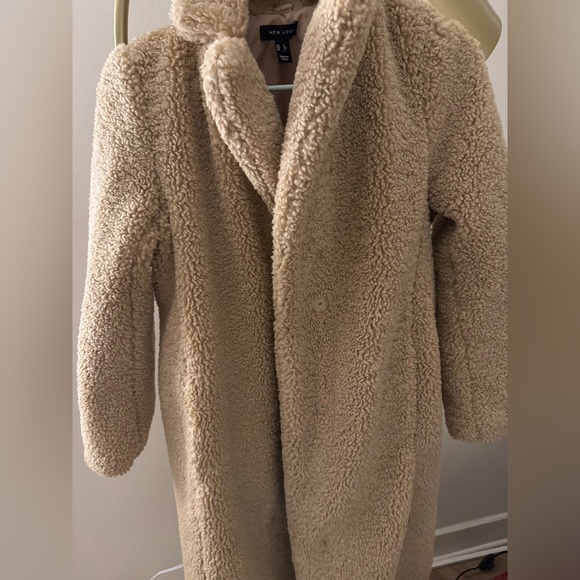 Heavy teddy coat from New Look. - Picture 3 of 3